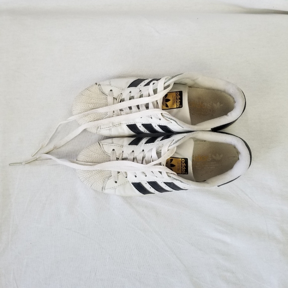 Adidas  Superstar Sneakers U.S. size 6.5 women's - Picture 11 of 14